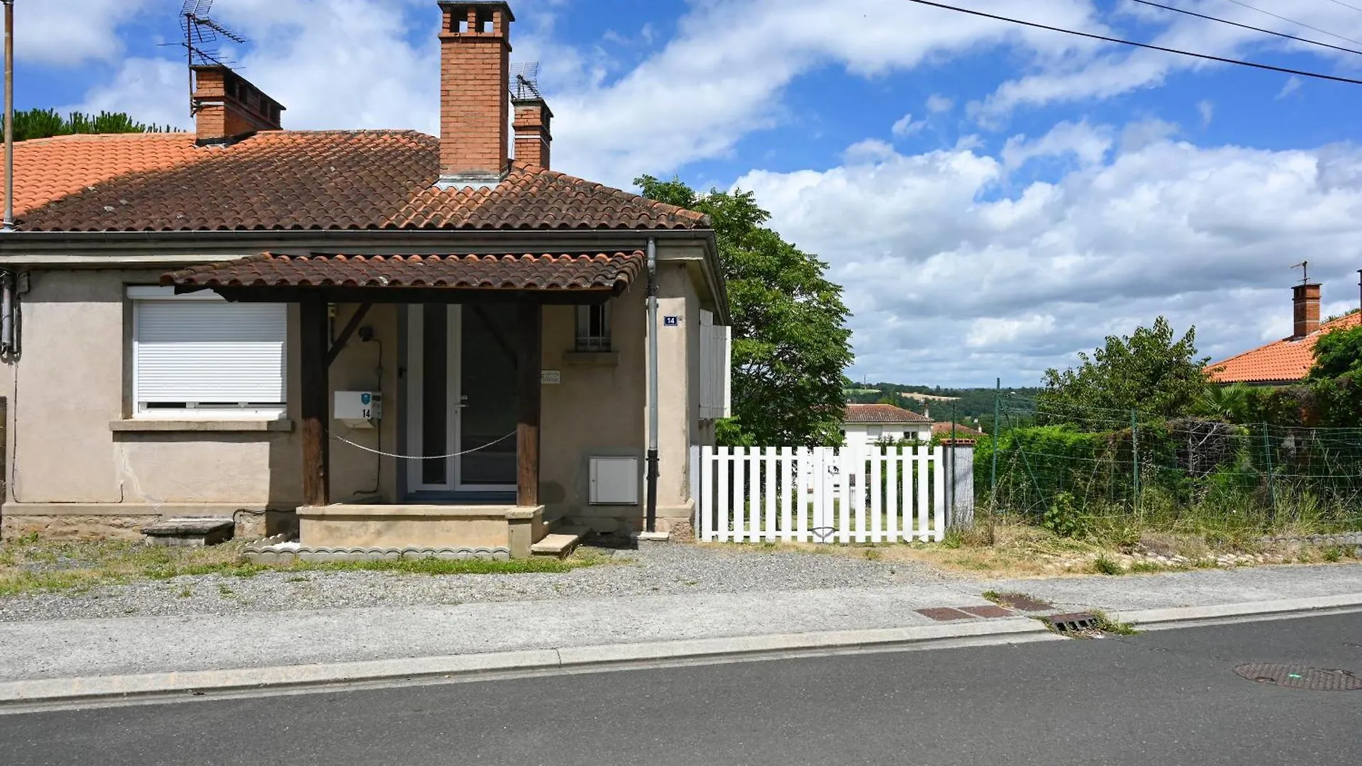 L'Albizia Maison dans un lieu paisible avec jardin et pétanque classé 4 étoiles Villa Saint-Benoit-de-Carmaux