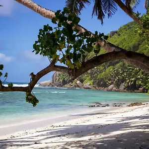 Surfers Self Catering , Takamaka Seychelles